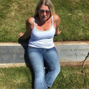 Meet your Posher, Sandra